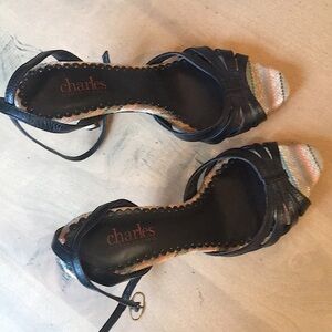 Vintage early 2000s! Y2K Charles David black leather ankle strap heels, size 6.5